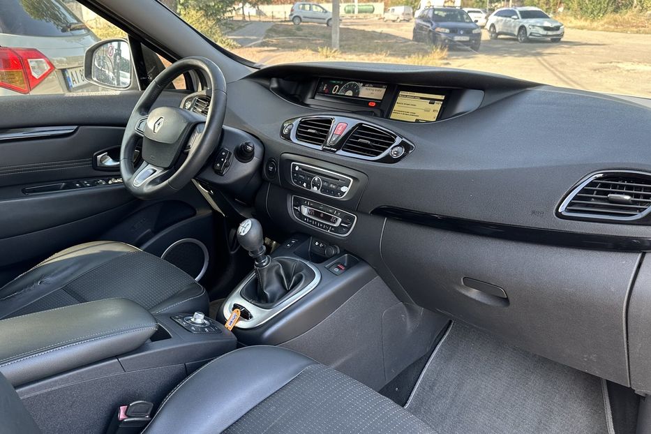 Продам Renault Grand Scenic 1,5 dCI 2011 года в Николаеве