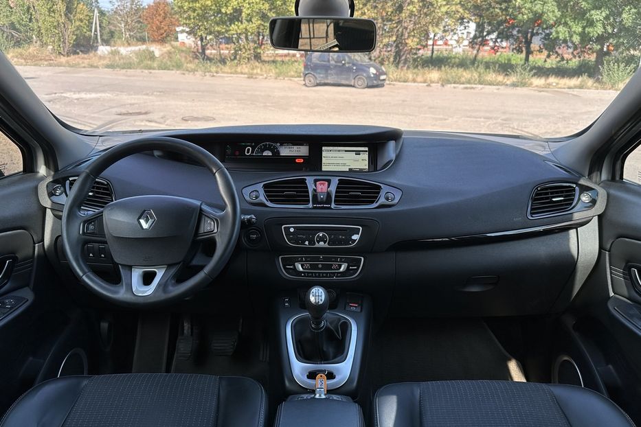 Продам Renault Grand Scenic 1,5 dCI 2011 года в Николаеве