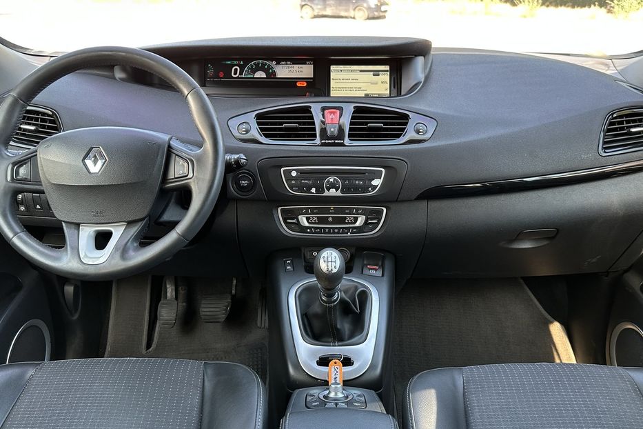 Продам Renault Grand Scenic 1,5 dCI 2011 года в Николаеве