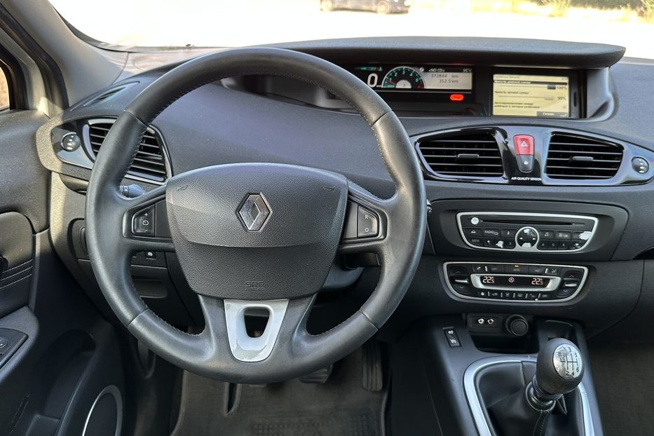 Продам Renault Grand Scenic 1,5 dCI 2011 года в Николаеве