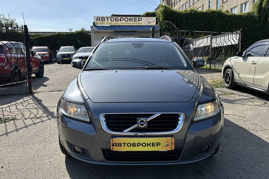 Продам Volvo V50 TDI Full 2008 года в Николаеве
