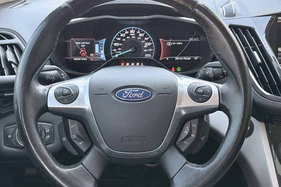 Продам Ford C-Max 2.0 PHEV CVT (180 к.с.)   2015 года в Киеве
