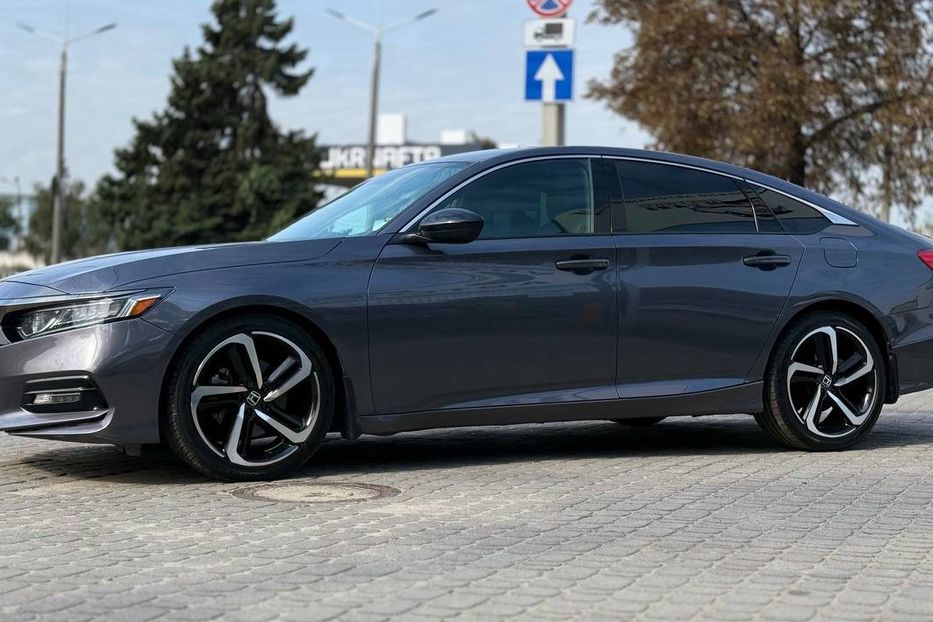 Продам Honda Accord 2018 года в Днепре