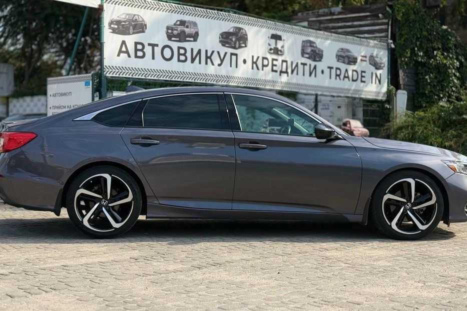 Продам Honda Accord 2018 года в Днепре