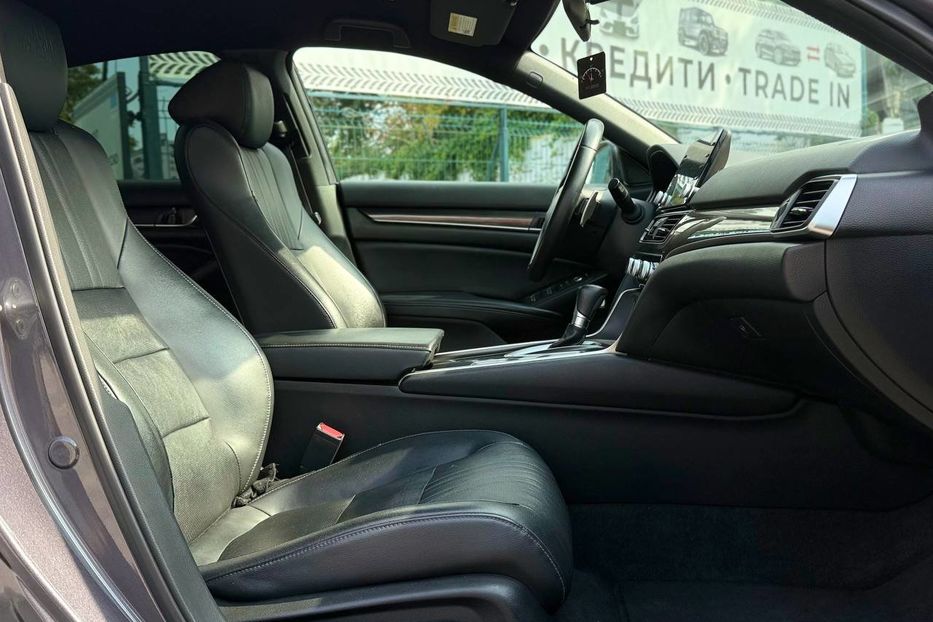Продам Honda Accord 2018 года в Днепре