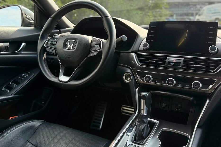 Продам Honda Accord 2018 года в Днепре