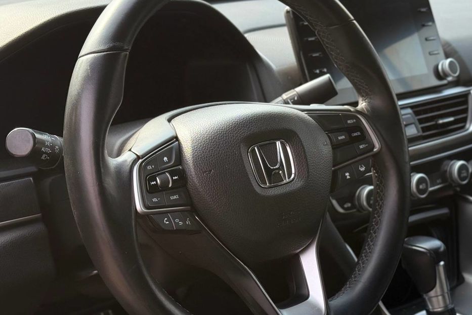 Продам Honda Accord 2018 года в Днепре