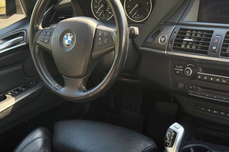 Продам BMW X5 2013 года в Днепре