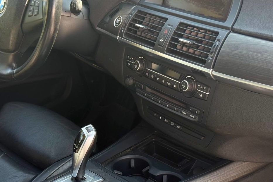 Продам BMW X5 2013 года в Днепре