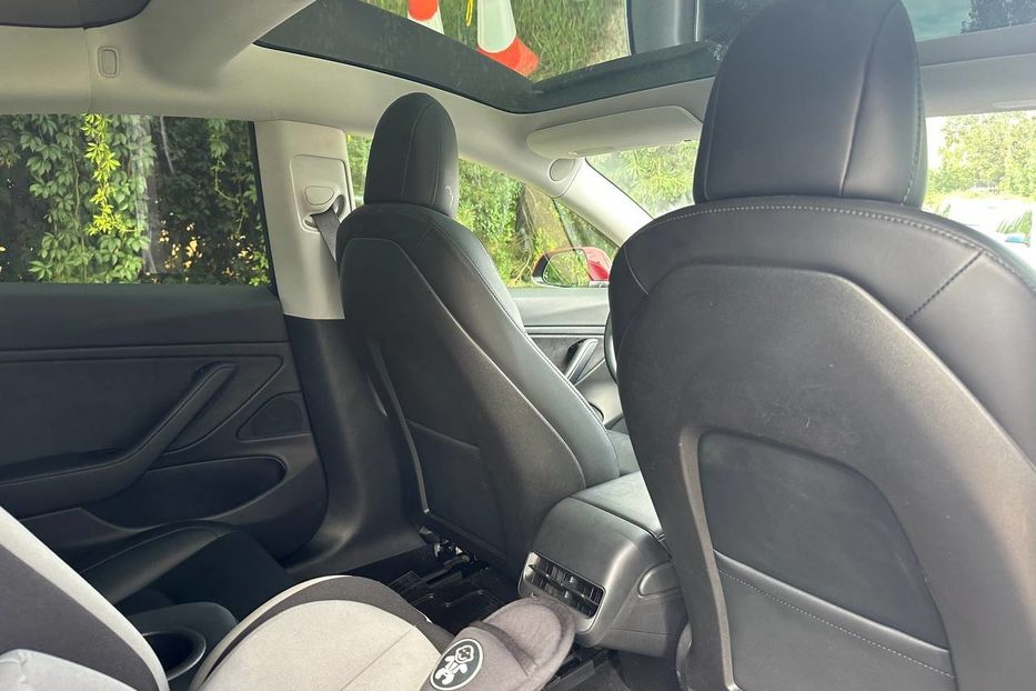 Продам Tesla Model 3 2018 года в Черновцах