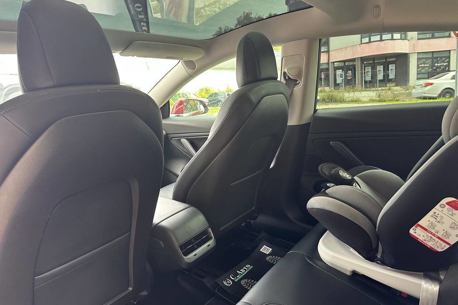 Продам Tesla Model 3 2018 года в Черновцах