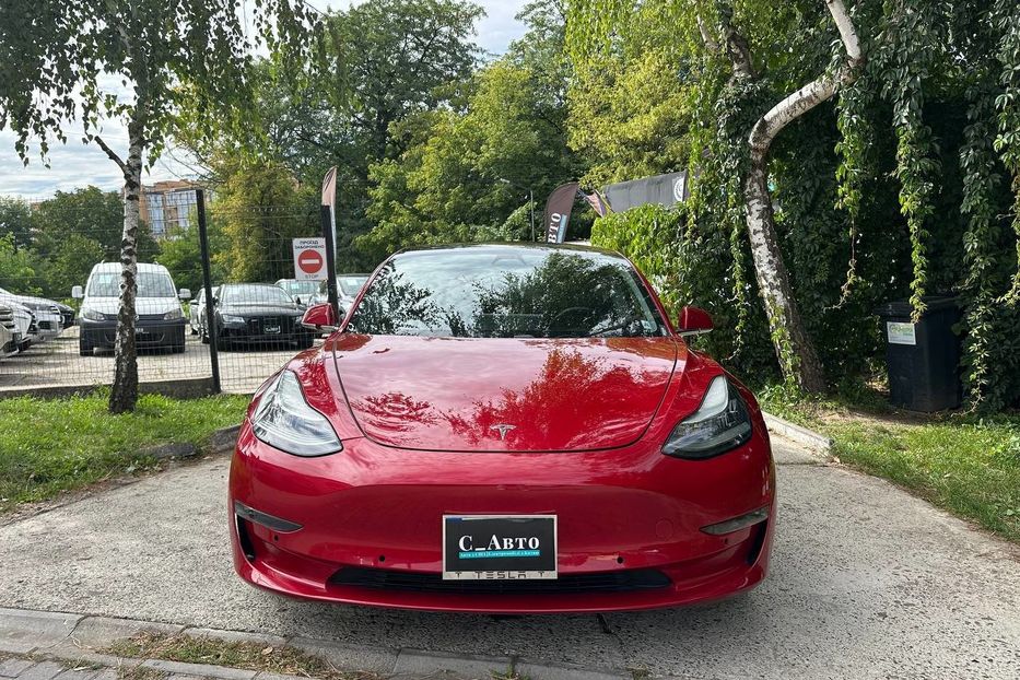 Продам Tesla Model 3 2018 года в Черновцах