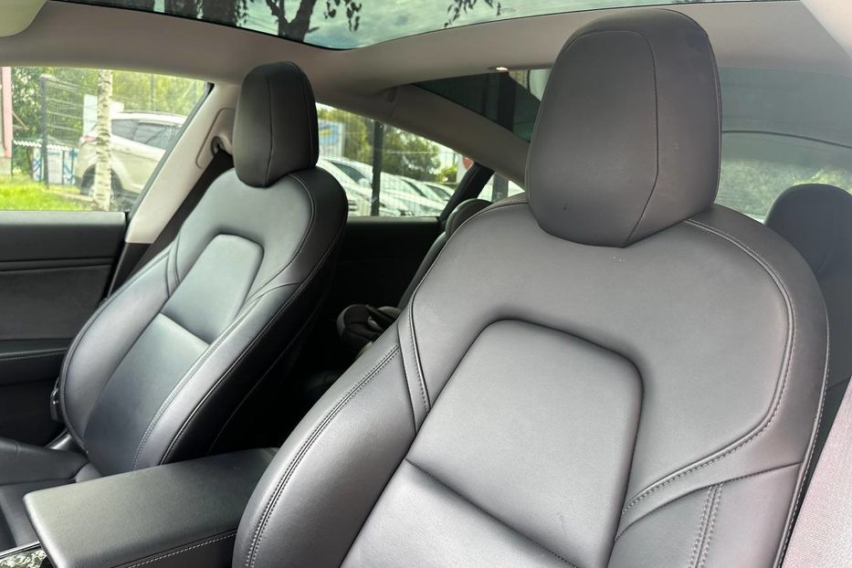 Продам Tesla Model 3 2018 года в Черновцах
