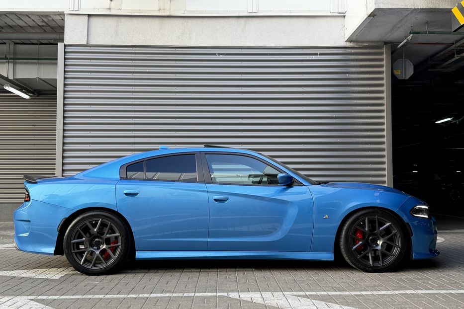 Продам Dodge Charger Scat Pack 392 Hemi AT 2015 года в Киеве