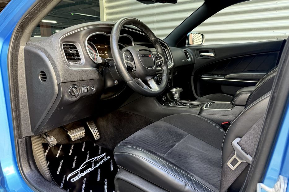 Продам Dodge Charger Scat Pack 392 Hemi AT 2015 года в Киеве