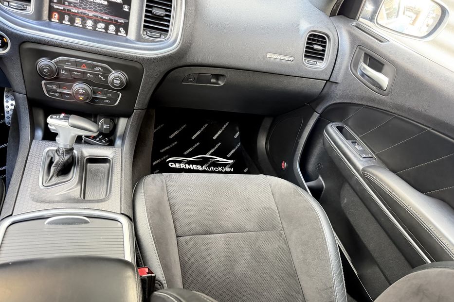 Продам Dodge Charger Scat Pack 392 Hemi AT 2015 года в Киеве