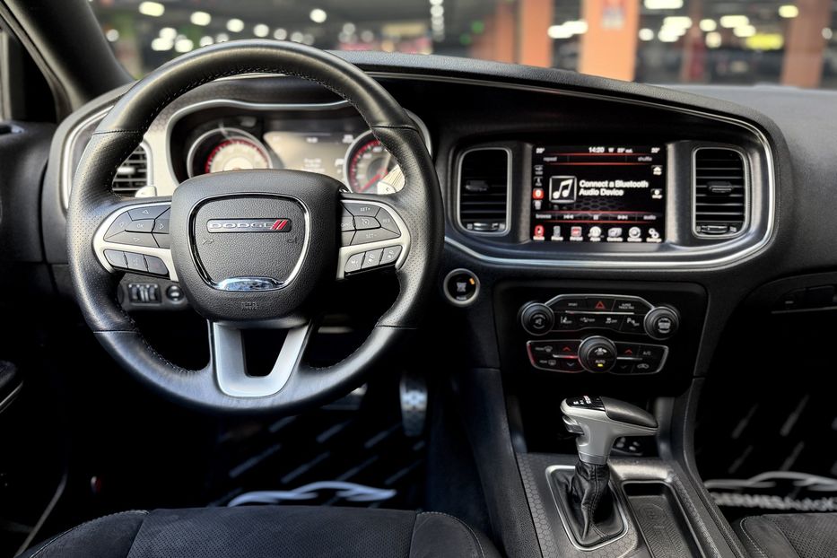 Продам Dodge Charger Scat Pack 392 Hemi AT 2015 года в Киеве