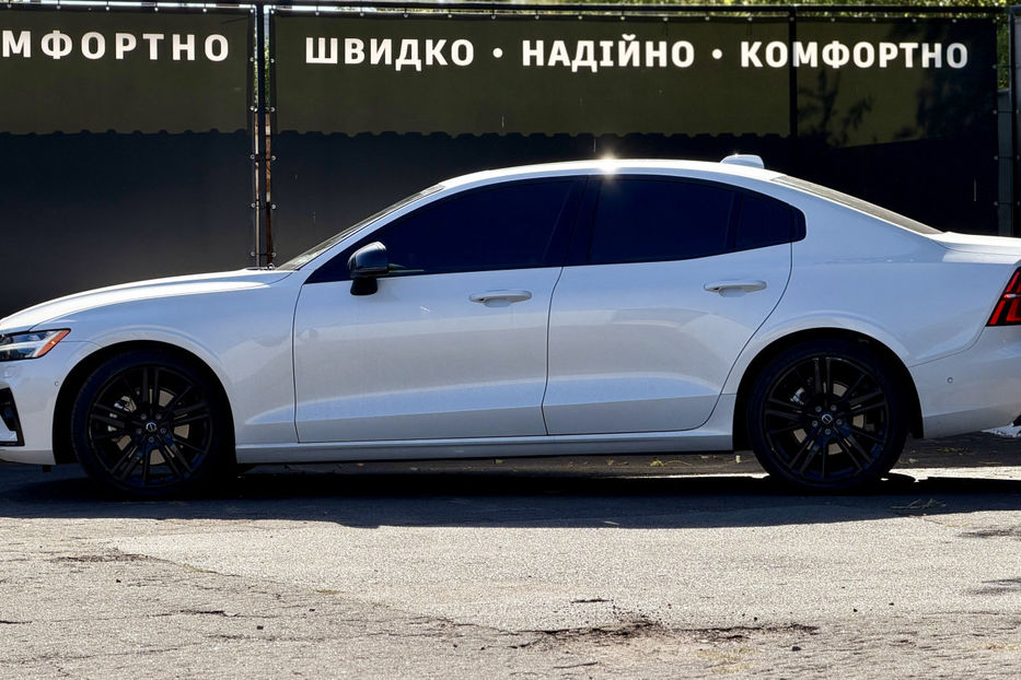 Продам Volvo S60 B5 2.0 AT (250 к.с.) MHEV   2023 года в Киеве