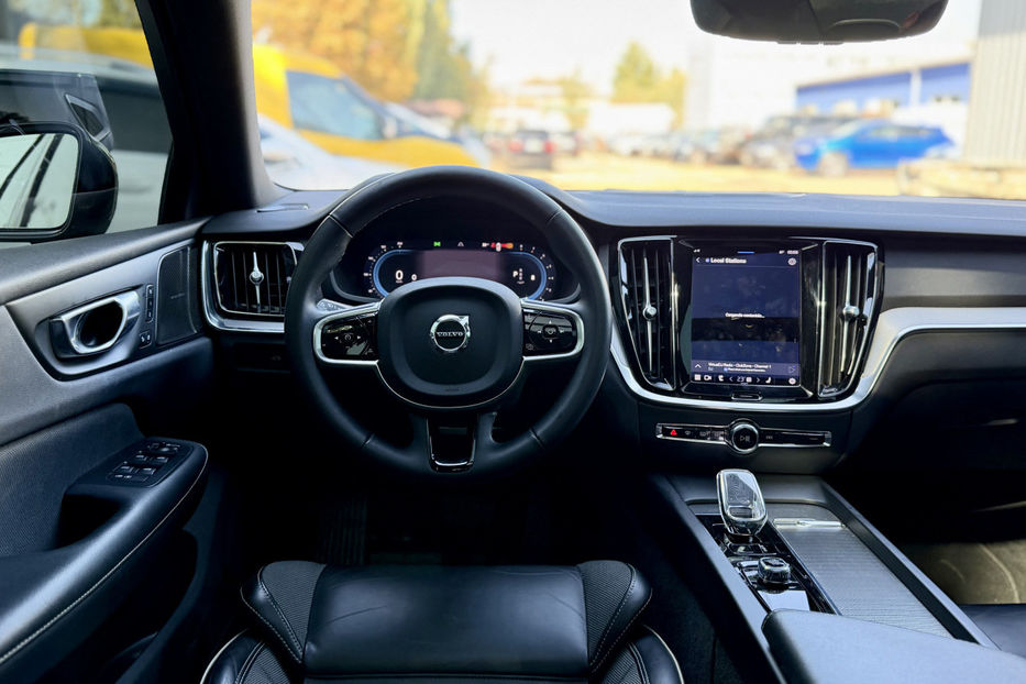 Продам Volvo S60 B5 2.0 AT (250 к.с.) MHEV   2023 года в Киеве