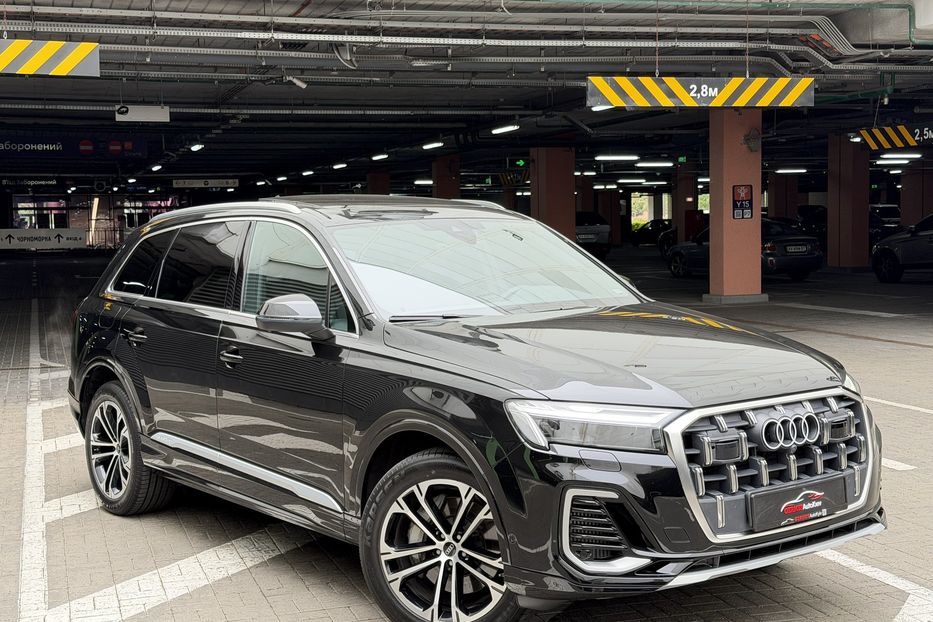 Продам Audi Q7 55 TFSi Quattro Premium Plus 2024 года в Киеве