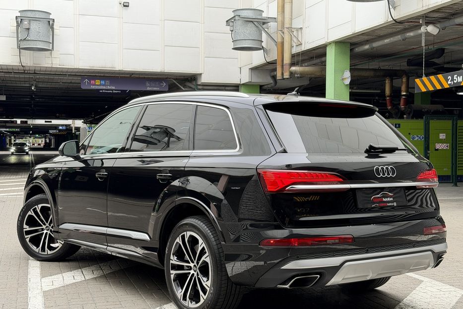 Продам Audi Q7 55 TFSi Quattro Premium Plus 2024 года в Киеве