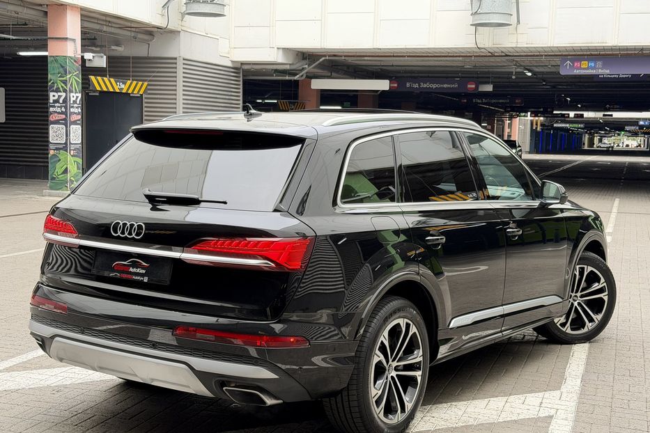 Продам Audi Q7 55 TFSi Quattro Premium Plus 2024 года в Киеве