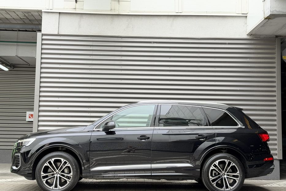 Продам Audi Q7 55 TFSi Quattro Premium Plus 2024 года в Киеве