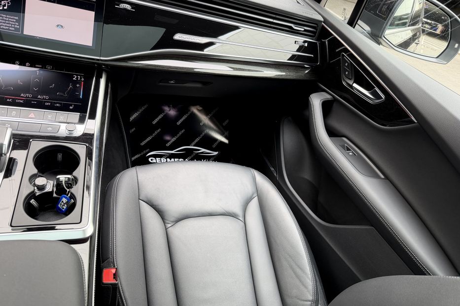 Продам Audi Q7 55 TFSi Quattro Premium Plus 2024 года в Киеве