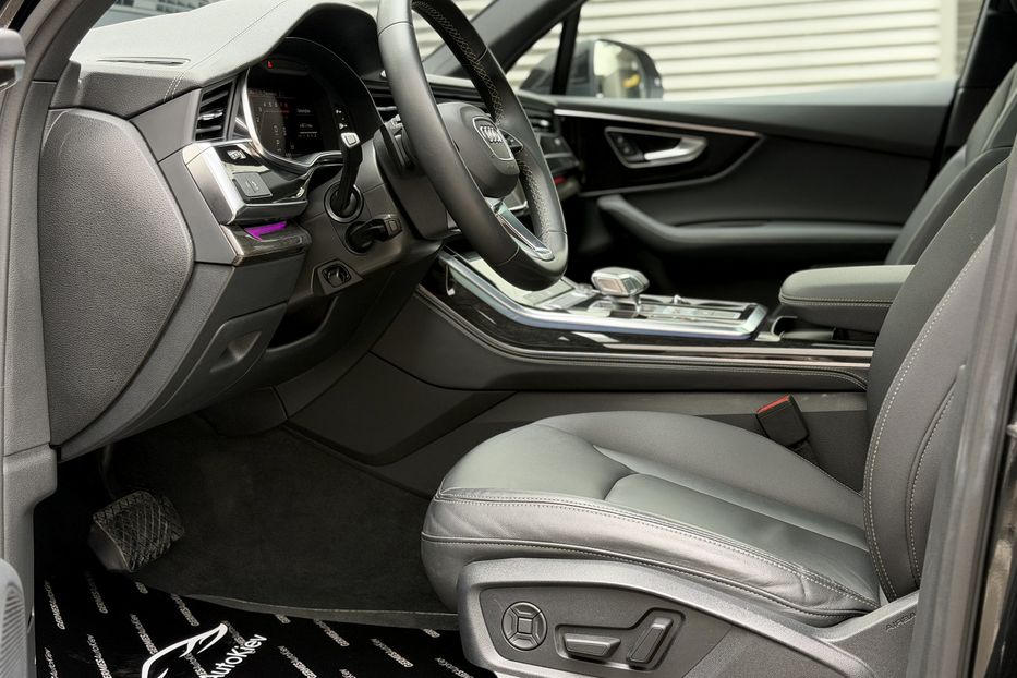 Продам Audi Q7 55 TFSi Quattro Premium Plus 2024 года в Киеве
