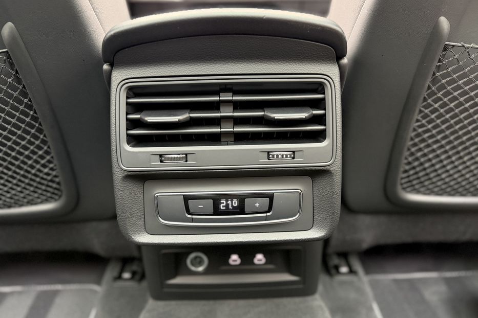 Продам Audi Q7 55 TFSi Quattro Premium Plus 2024 года в Киеве
