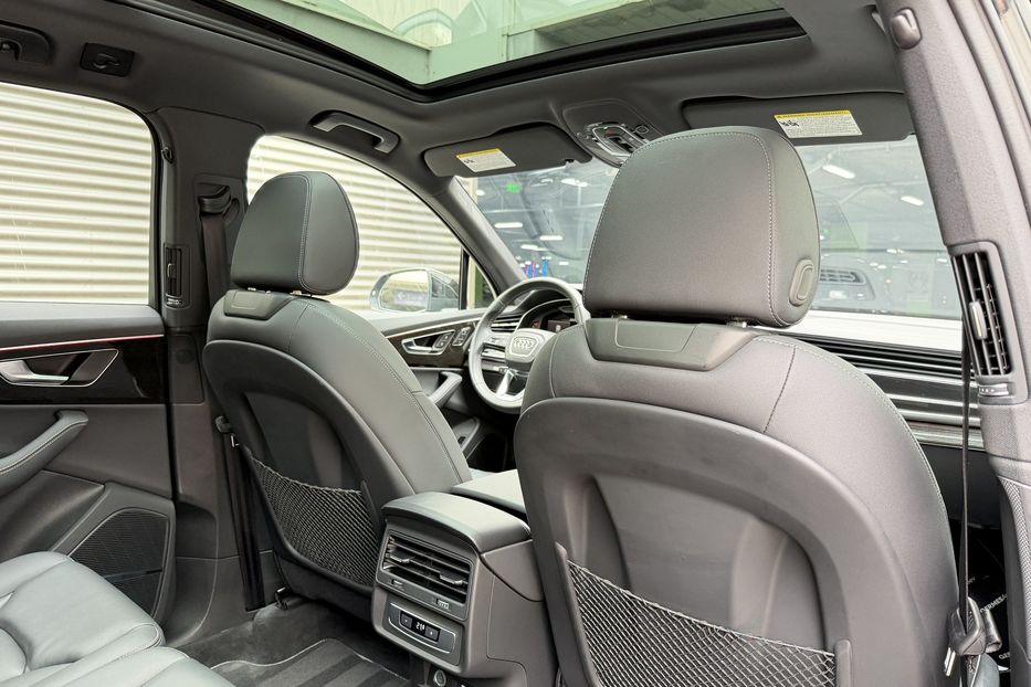 Продам Audi Q7 55 TFSi Quattro Premium Plus 2024 года в Киеве