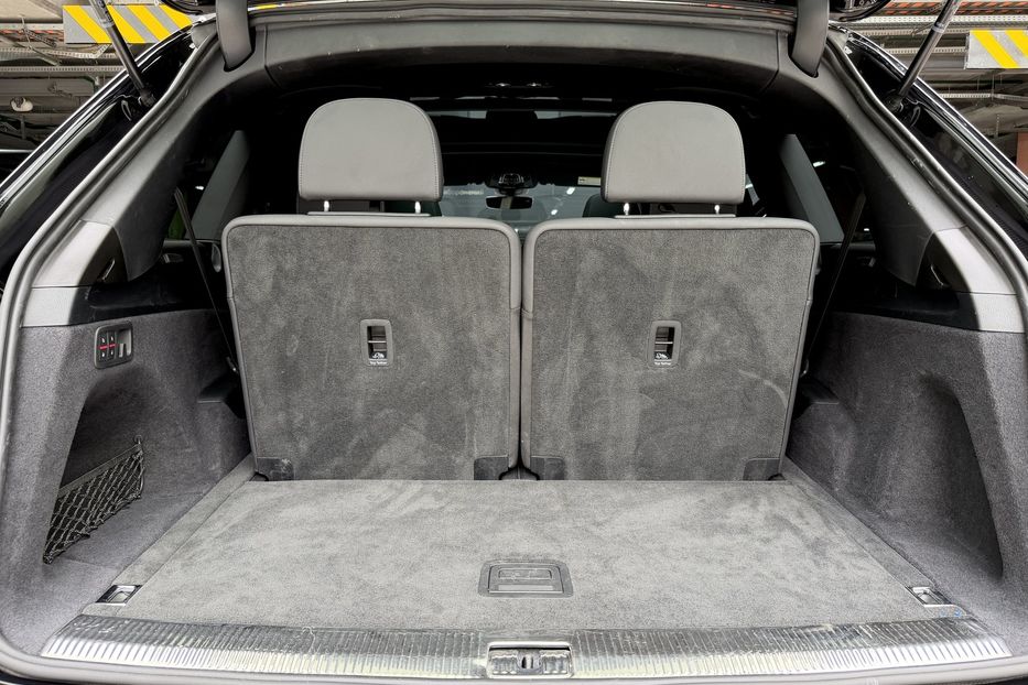 Продам Audi Q7 55 TFSi Quattro Premium Plus 2024 года в Киеве