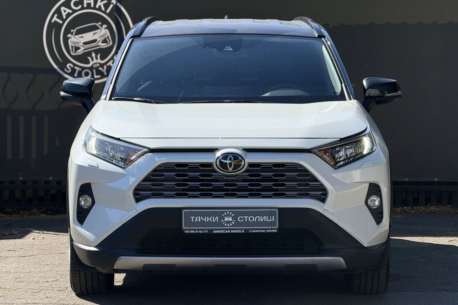Продам Toyota Rav 4 2.0i CVT (173 к.с.) 2020 года в Киеве