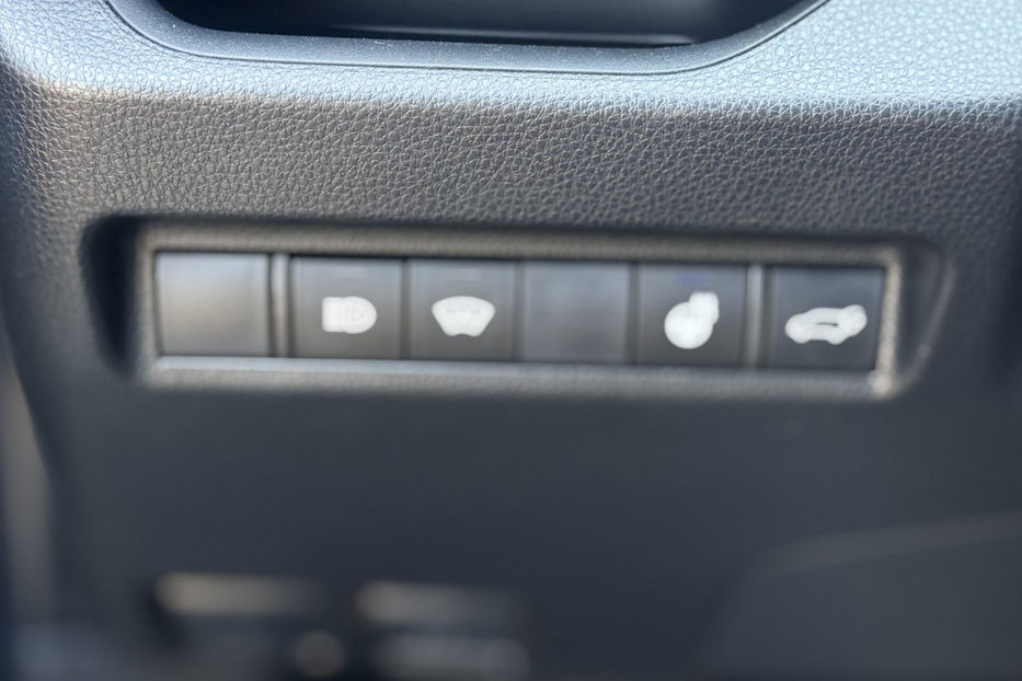Продам Toyota Rav 4 2.0i CVT (173 к.с.) 2020 года в Киеве