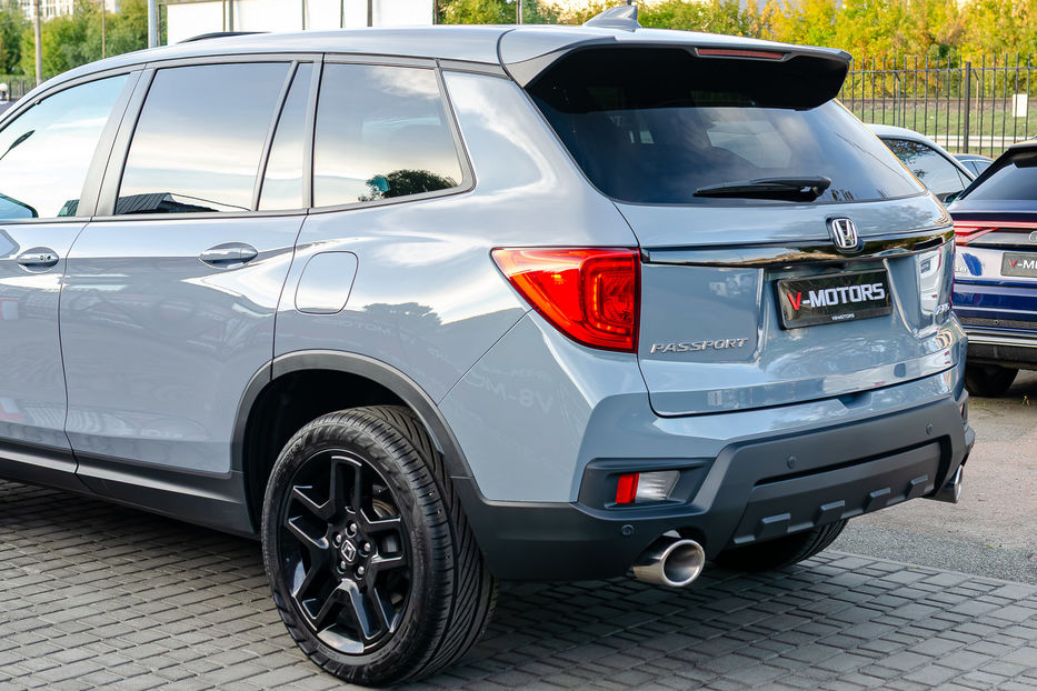 Продам Honda Passport AWD V6 3.5L 2024 года в Киеве