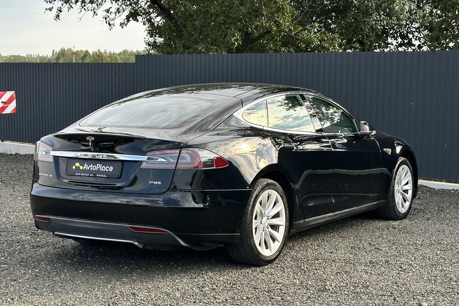 Продам Tesla Model S 2014 года в Луцке