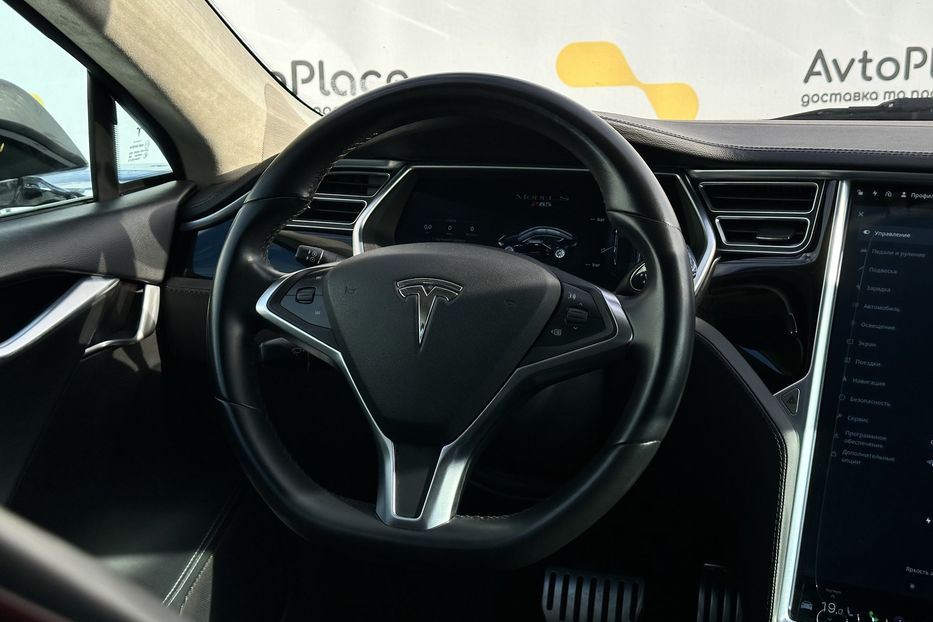 Продам Tesla Model S 2014 года в Луцке