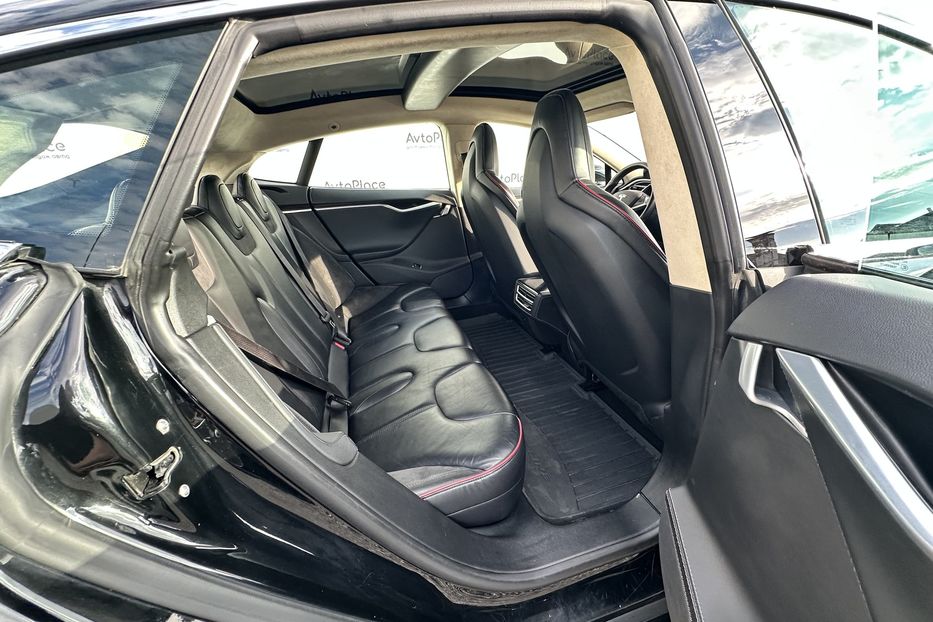 Продам Tesla Model S 2014 года в Луцке