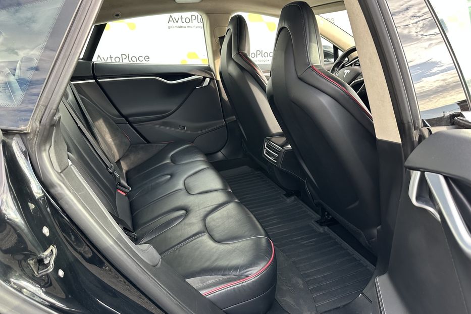 Продам Tesla Model S 2014 года в Луцке