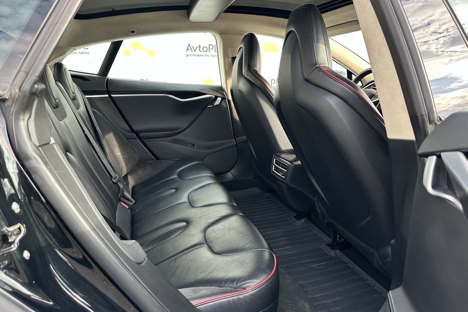 Продам Tesla Model S 2014 года в Луцке