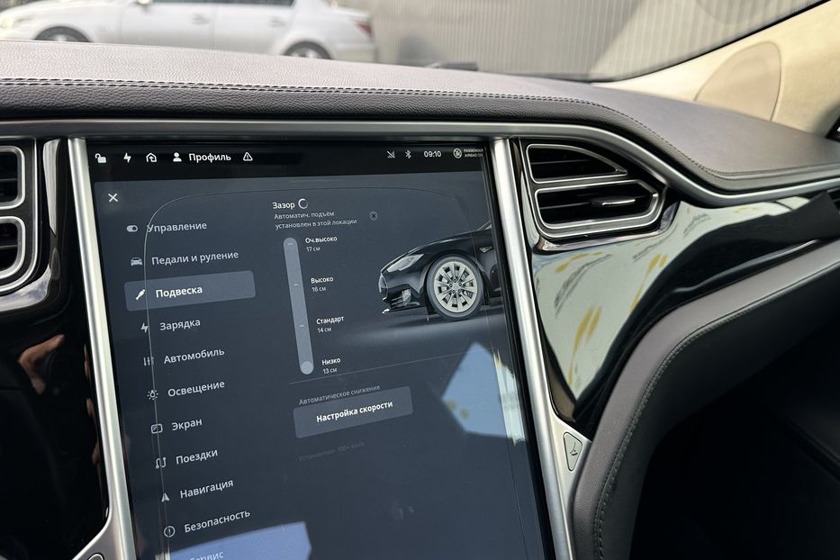 Продам Tesla Model S 2014 года в Луцке