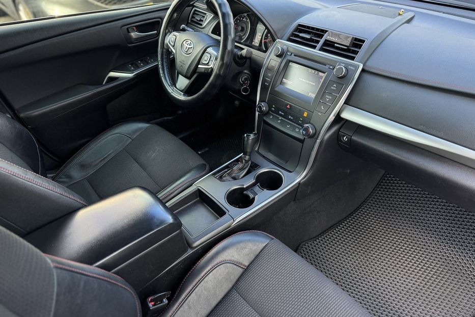 Продам Toyota Camry XV50 (FL) COMIS 2017 года в г. Умань, Черкасская область