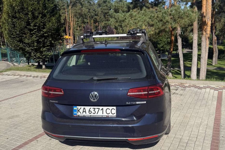 Продам Volkswagen Passat B8 Highline 2015 года в Киеве