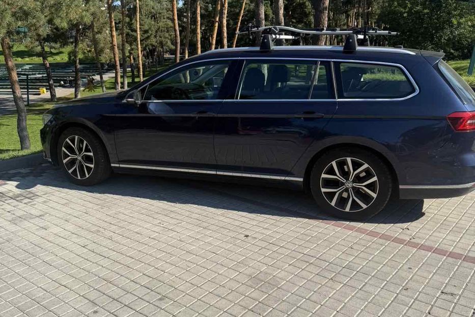 Продам Volkswagen Passat B8 Highline 2015 года в Киеве