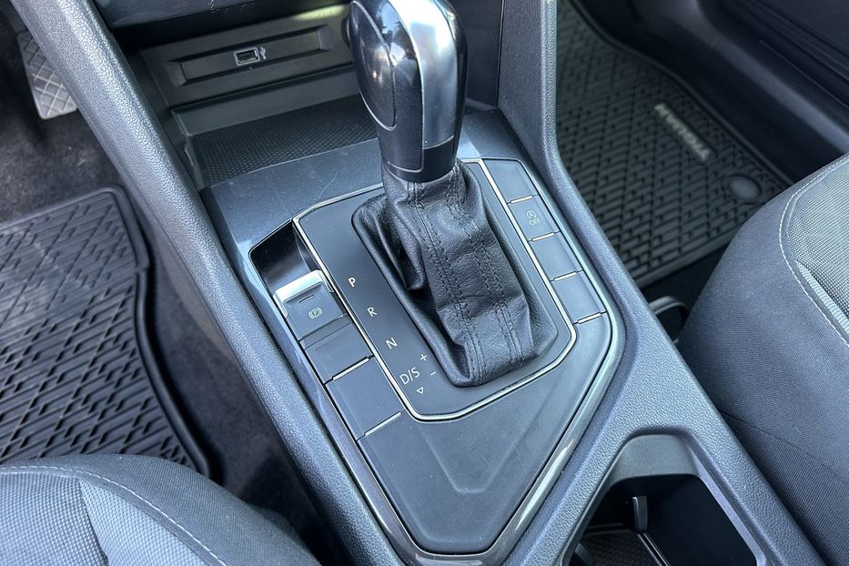 Продам Volkswagen Tiguan 2017 года в Киеве