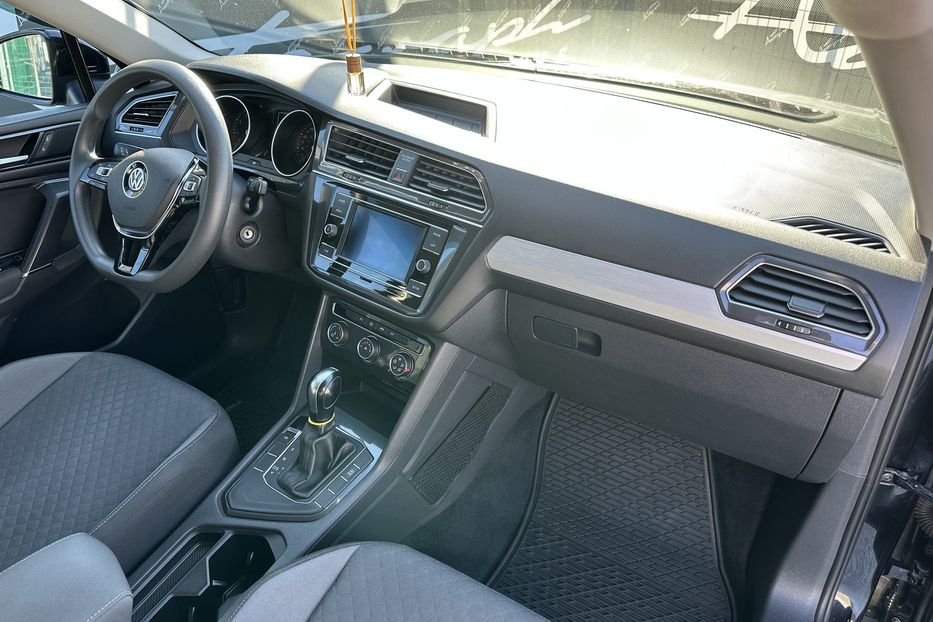 Продам Volkswagen Tiguan 2017 года в Киеве
