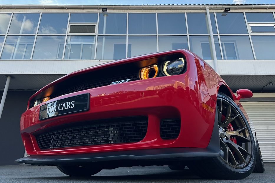 Продам Dodge Challenger SRT Hellcat 2016 года в Киеве