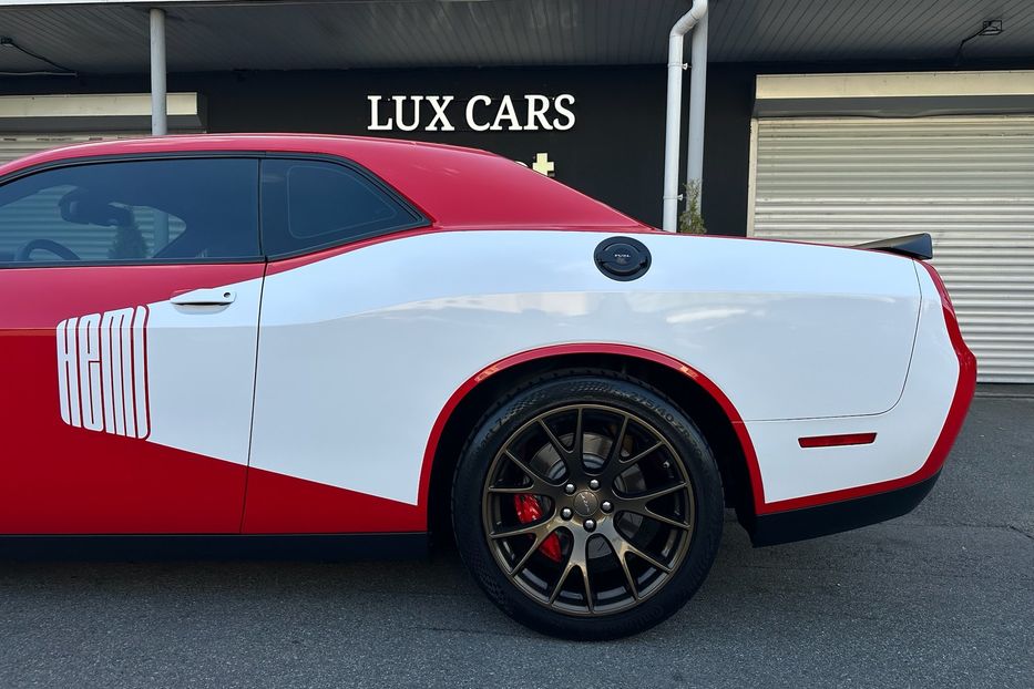 Продам Dodge Challenger SRT Hellcat 2016 года в Киеве