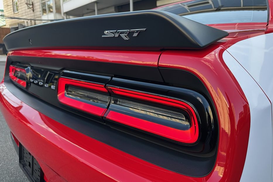 Продам Dodge Challenger SRT Hellcat 2016 года в Киеве