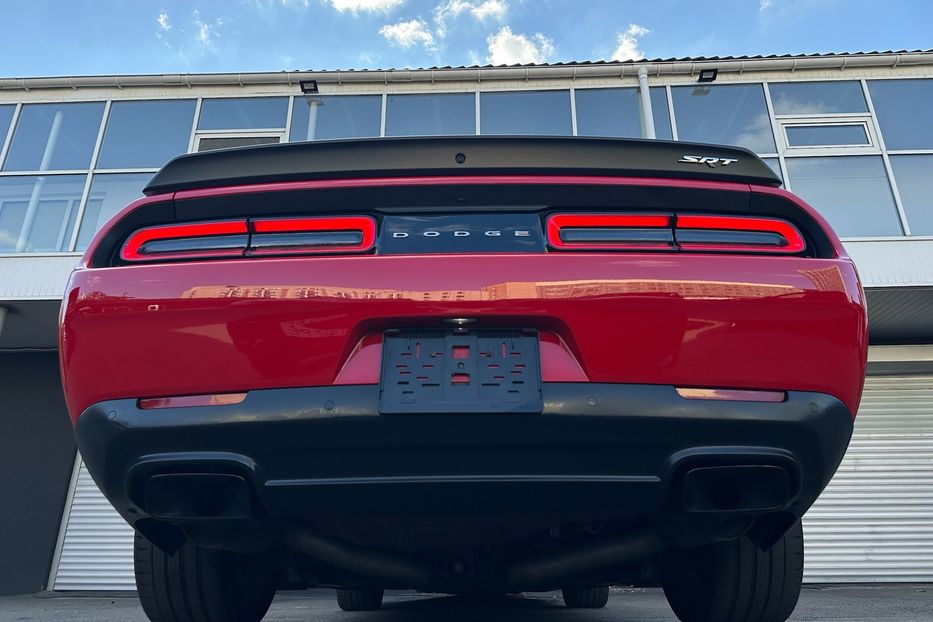 Продам Dodge Challenger SRT Hellcat 2016 года в Киеве